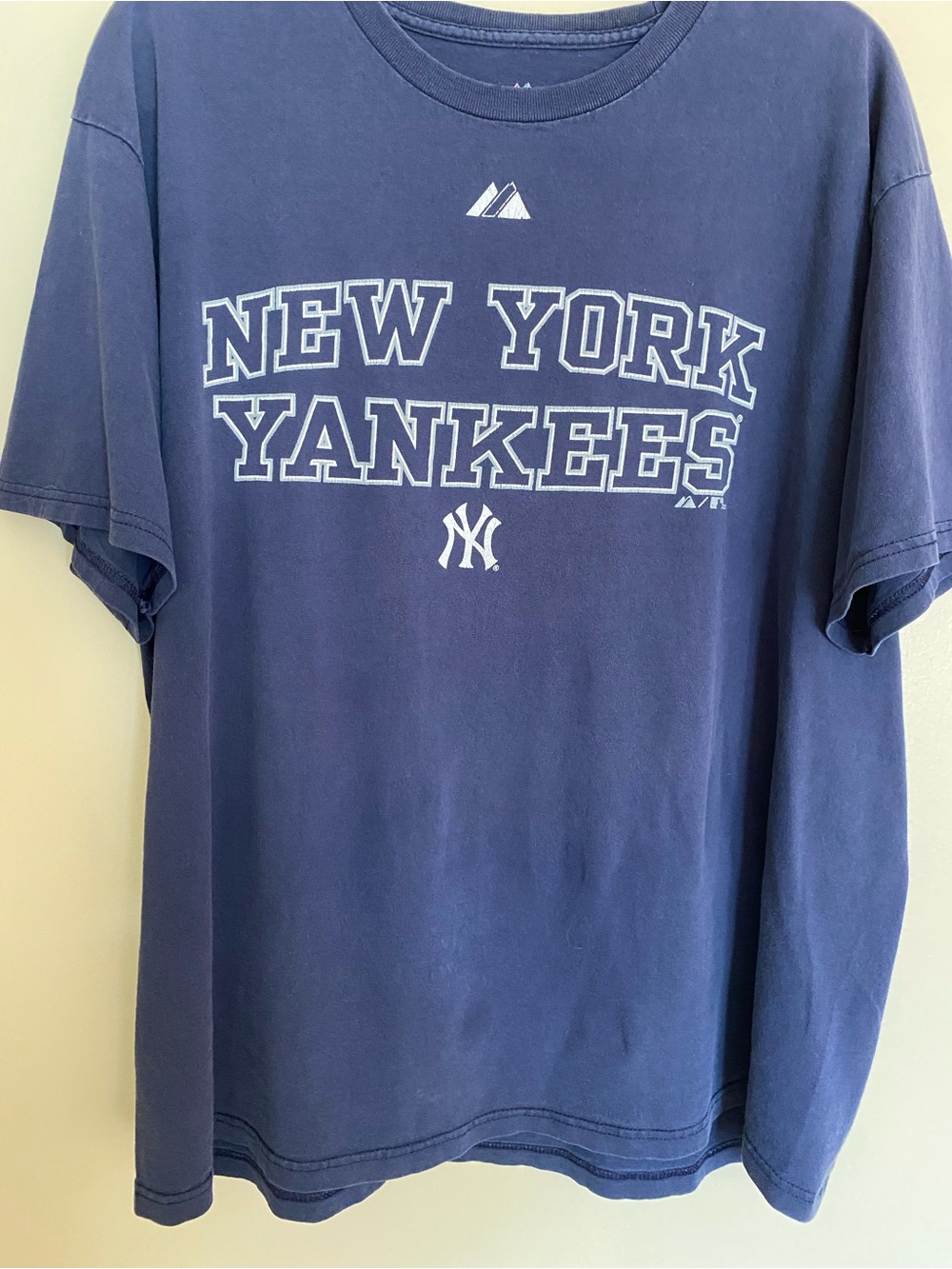Majestic Navy New York Yankees Graphic Short Sleeve Tee